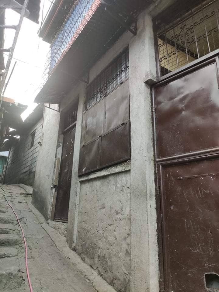 900k Only Up and Down H/L 65sqm lot 130sqm floor area in PH5 Bagong