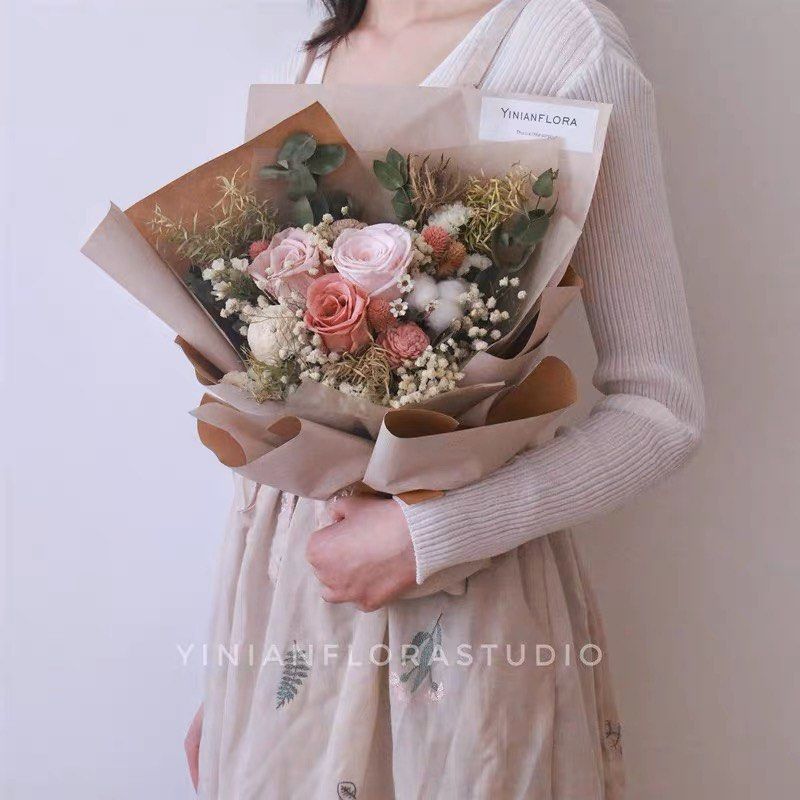 現貨茶色永生花乾花花束永生花燈玫瑰保鮮花花束繡球花花生日禮物情侶閨蜜畢業結婚禮物情人節禮物母親節禮物畢業禮物畢業花聖誕禮物情人節花束 興趣及遊戲 手作 自家設計 文具及工藝