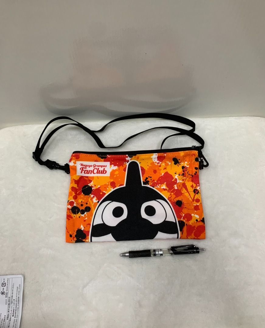 日本J League Nagoya Grampus 名古屋鯨魚Fan Club 限定橙色尼龍布斜咩袋, 兒童＆孕婦用品, 嬰兒及小童流行時尚-  Carousell
