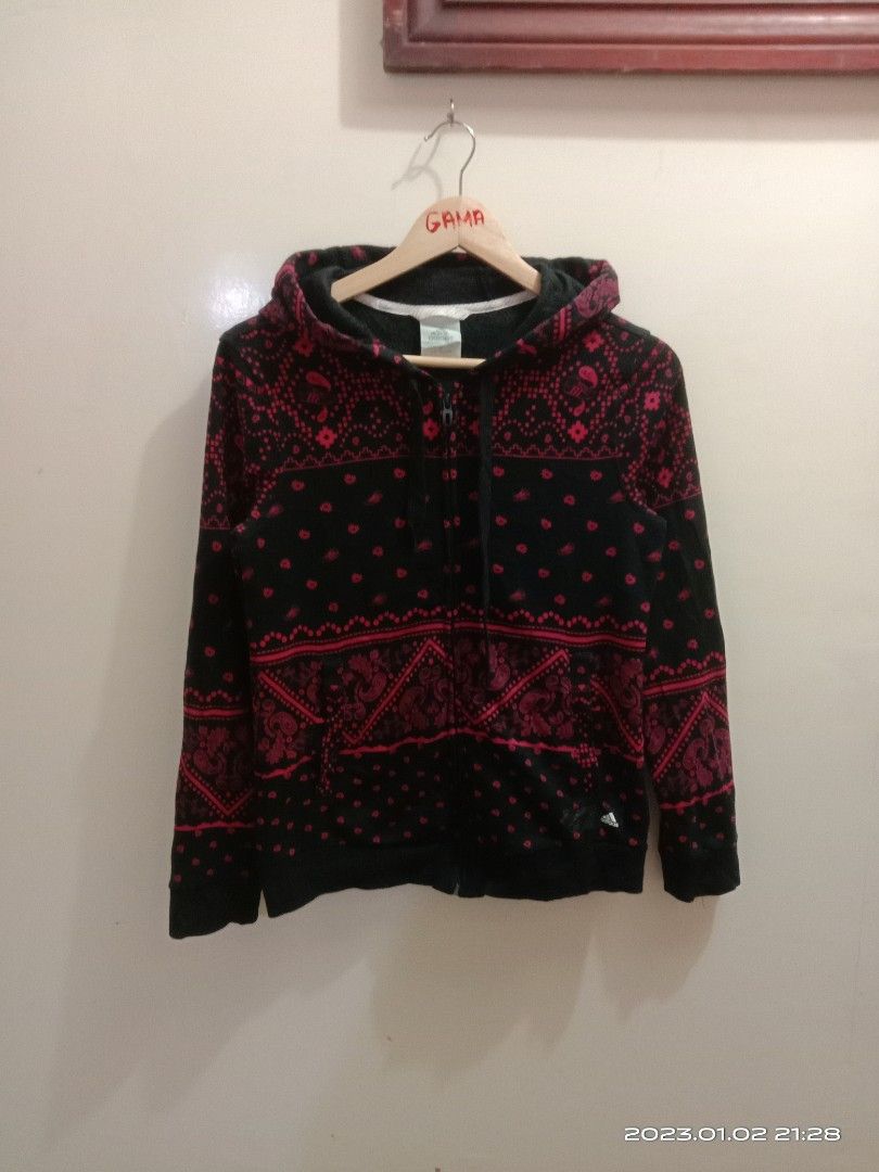 Adidas Bandana, Women's Fashion, Coats, Jackets and Outerwear on Carousell