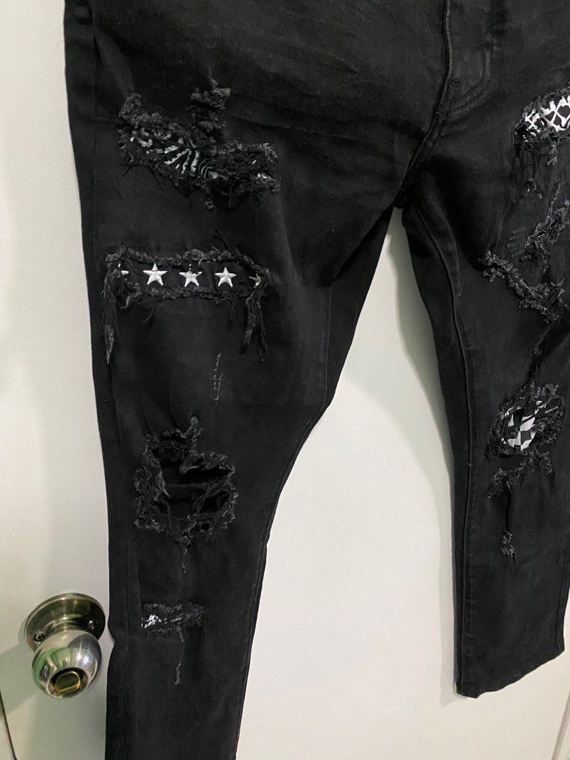 Amiri Jeans Ripped Short Jeans main image 1