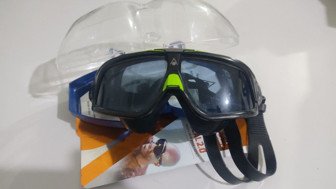 Aqua sphere seal 2.0 goggles, Men's Fashion, Bottoms, Swim Trunks