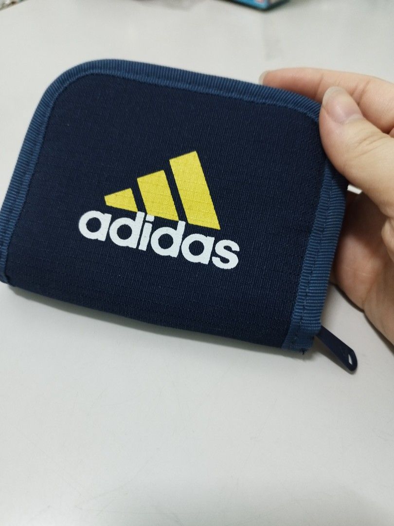 Adidas wallet outlet for mens