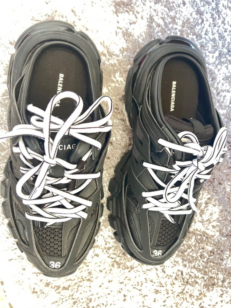 Balenciaga track laces 2025