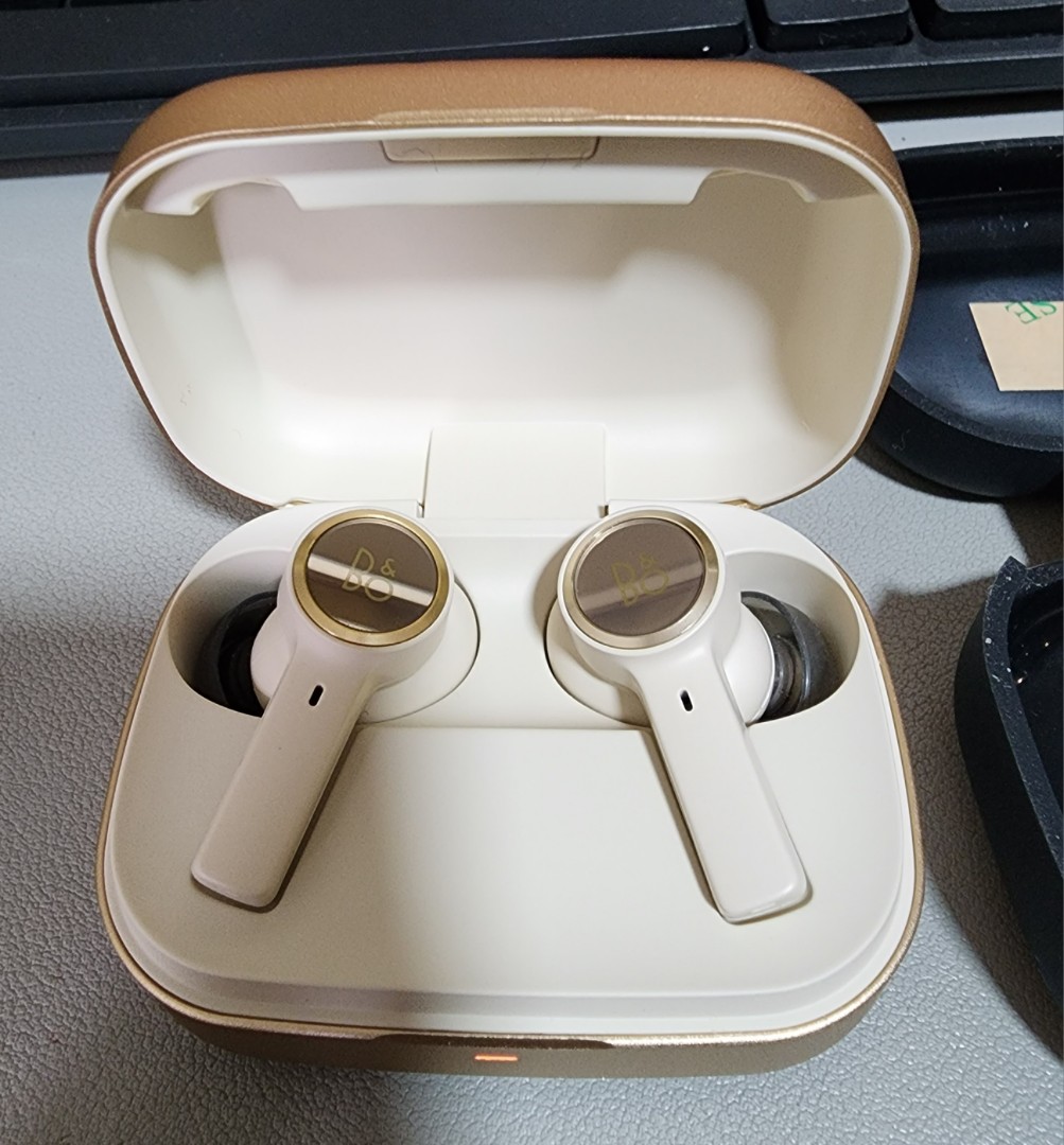 Bang & Olufsen Beoplay EX Gold Tone, Audio, Earphones on