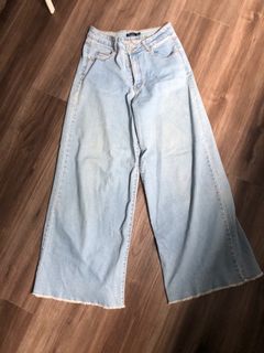 (Category: ) located in . Submitted by thriftbyshe (Listing ID 1207730407, Image 1). Description: .