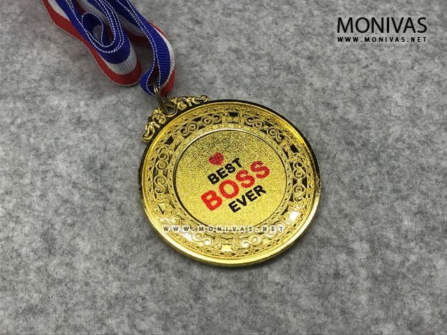 Best Boss Ever Gold Medal Birthday Present Novelty Farewell Gift ...