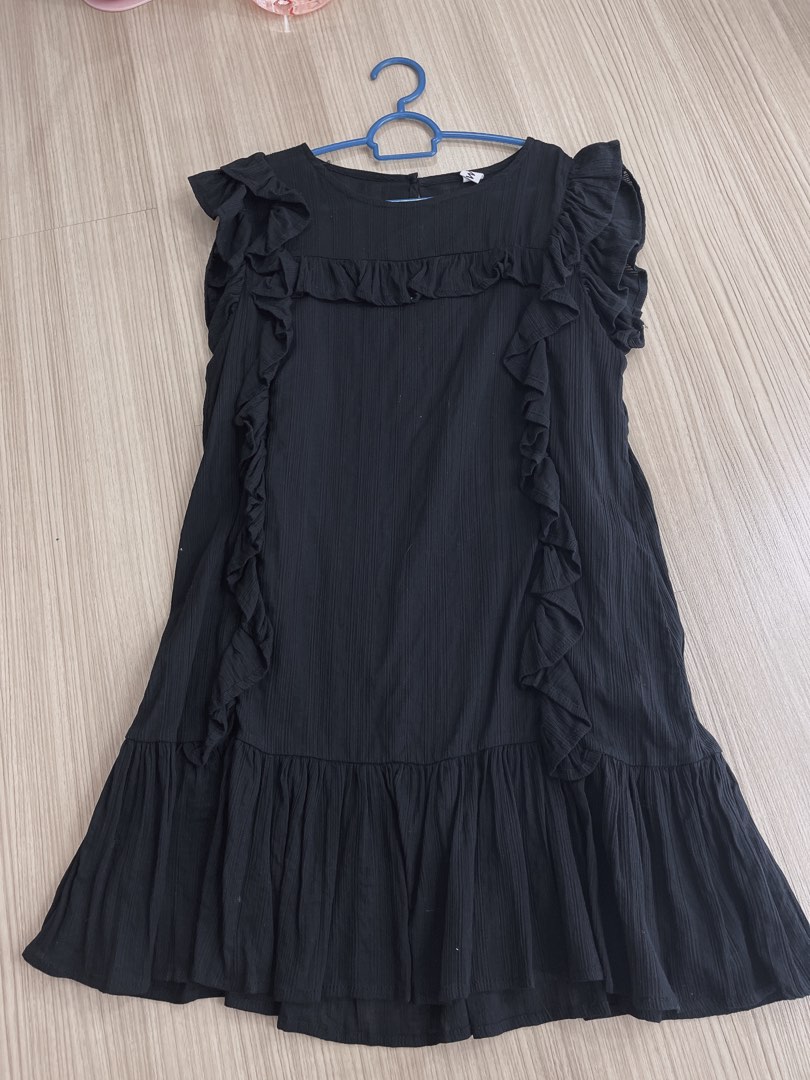 Black cute dress, Women's Fashion, Dresses & Sets, Dresses on Carousell