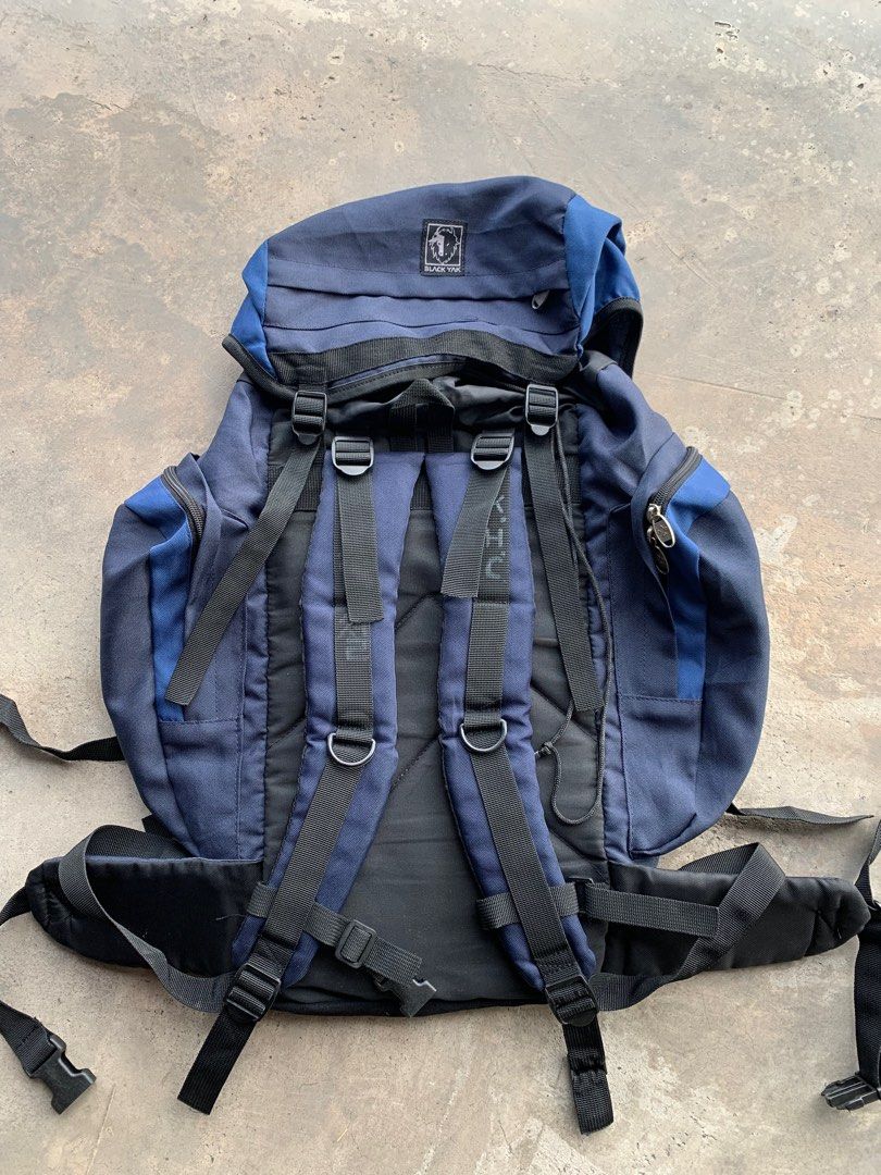 Black yak vtg backpack, Men's Fashion, Bags, Backpacks on Carousell