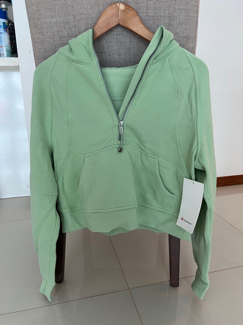Creamy Mint Scuba 🥑 OS Half Zip arrived today (XS/S) I'm on the