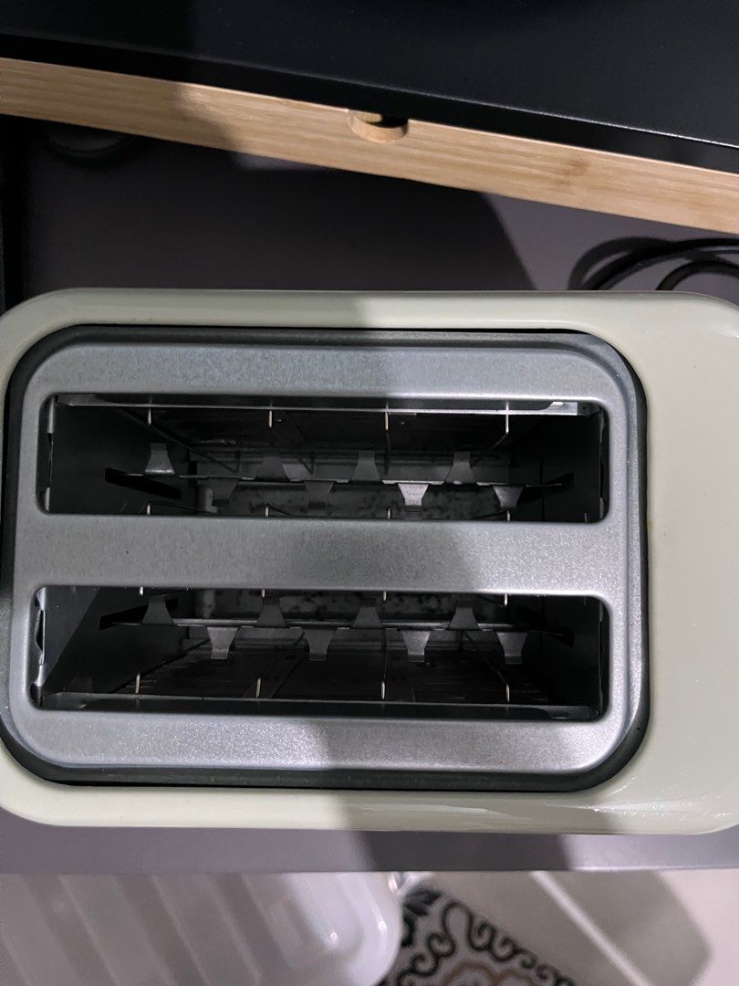 BRIKK Pop Up Toaster, TV & Home Appliances, Kitchen Appliances, Ovens & Toasters on Carousell