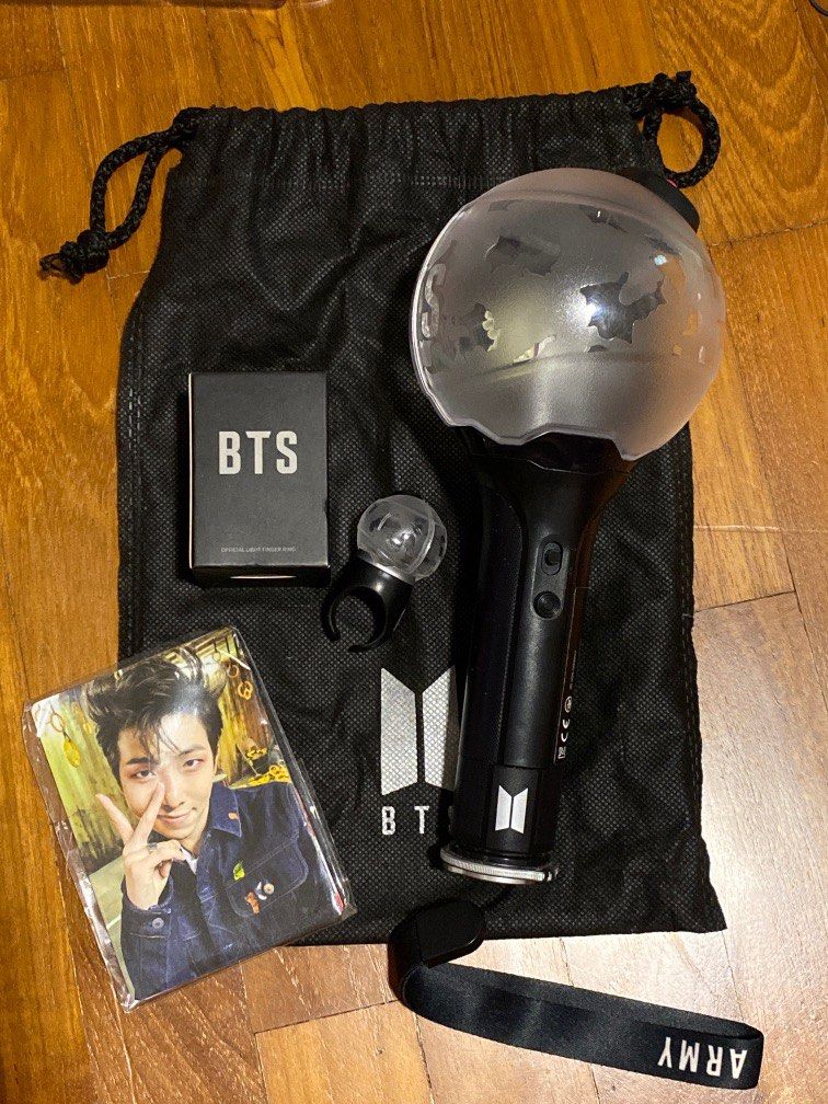 BTS Army Bomb V3, Hobbies & Toys, Memorabilia & Collectibles, Fan