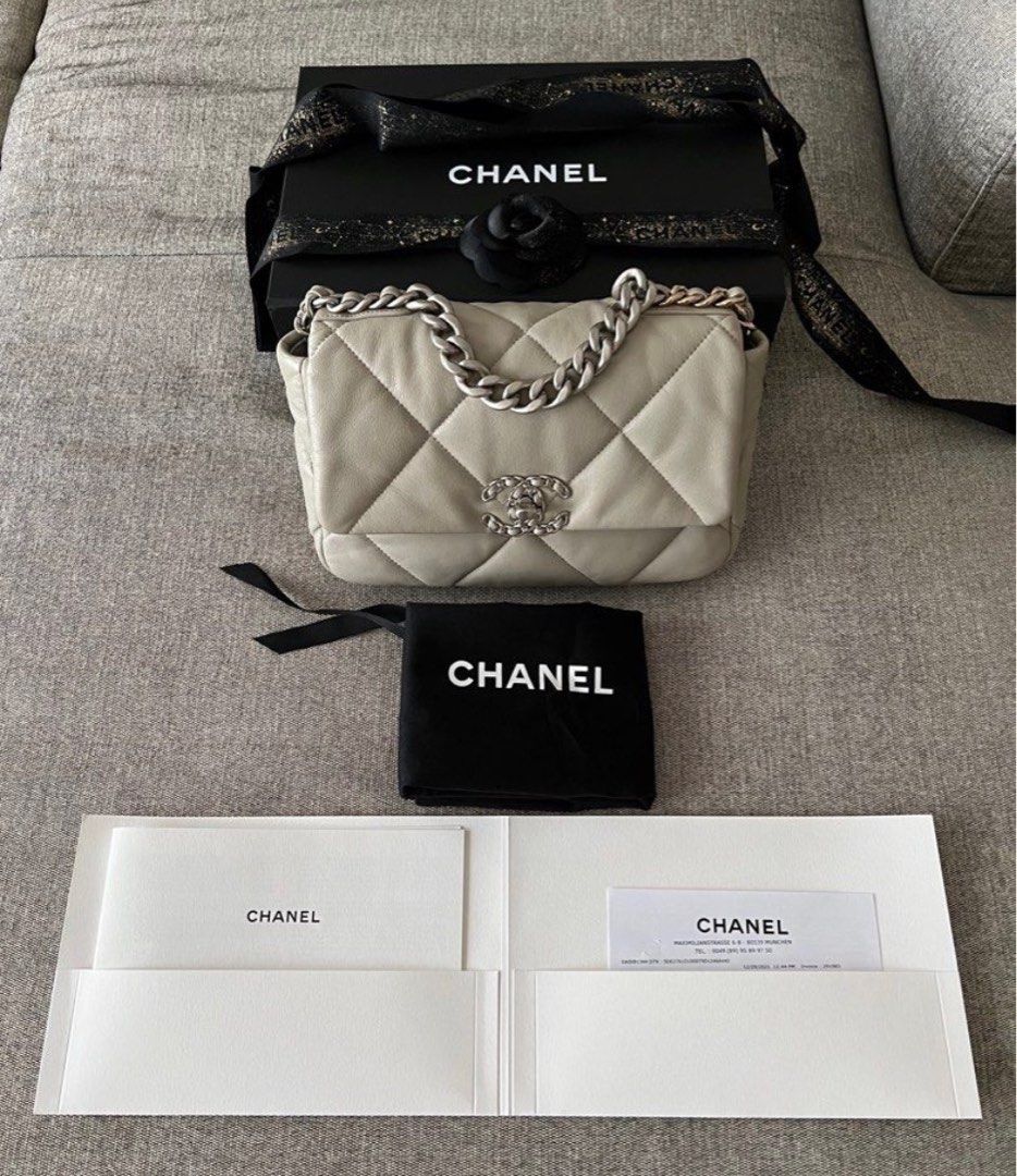 Shop Chanel 2023 Ss Casual Style Plain Party Style Elegant, 41% Off