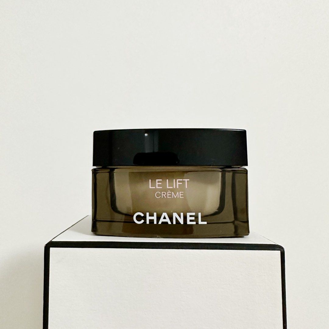 HUILE DE JASMIN Revitalizing Facial Oil With Jasmine Extract  CHANEL