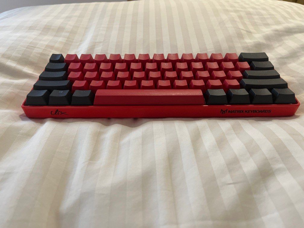 Clix 60 black and red Matrix keyboard, Computers & Tech, Parts