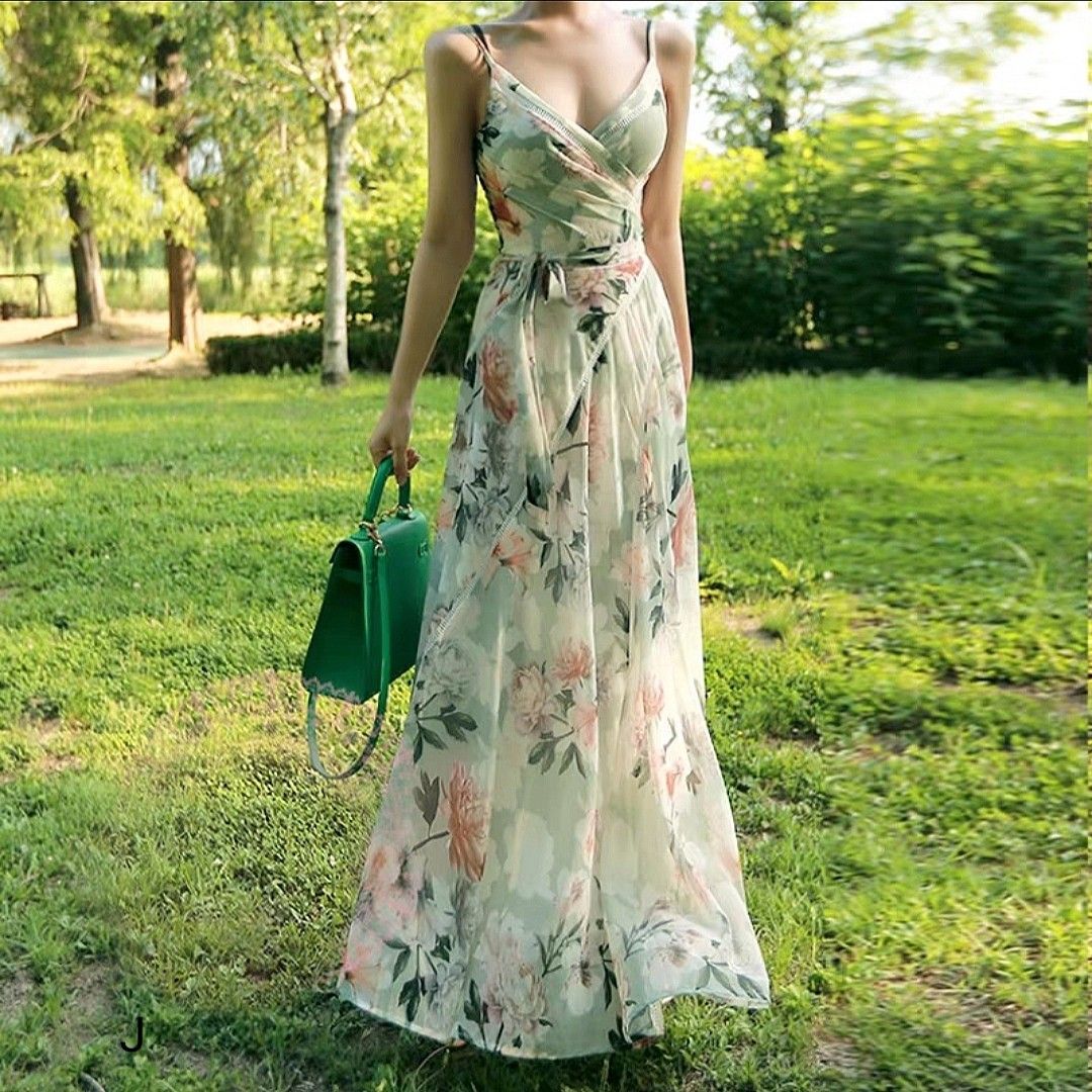 Elegant long 2025 dress design
