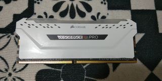 Corsair vengeance rgb pro 3200mhz 16gb (cl16)