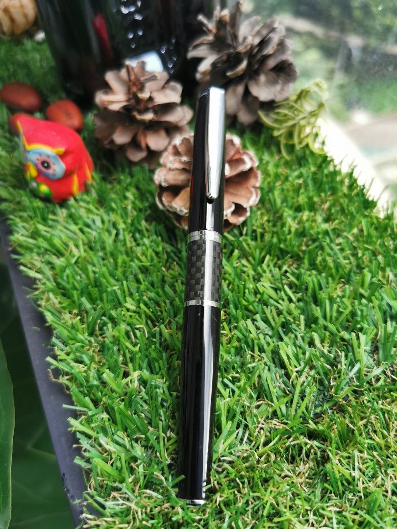 Customise Name on Pen available here!!, Food & Drinks, Gift Baskets