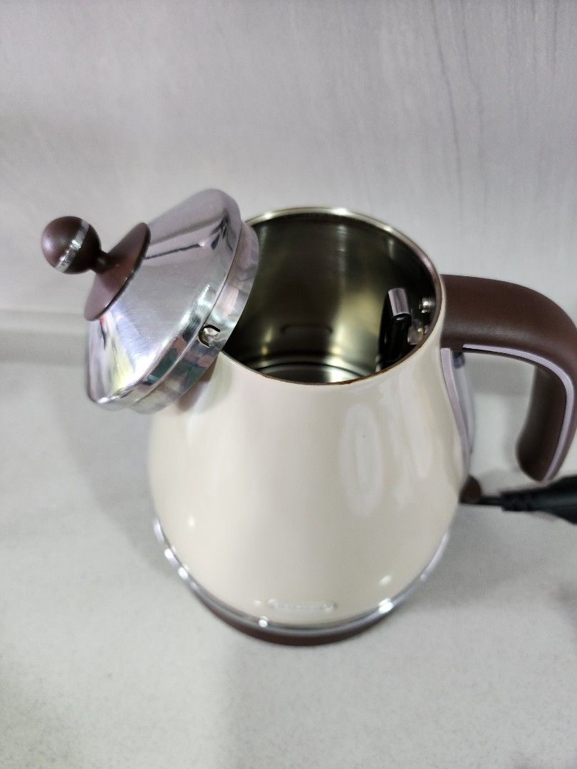 Delonghi kettle, TV & Home Appliances, Kitchen Appliances, Kettles