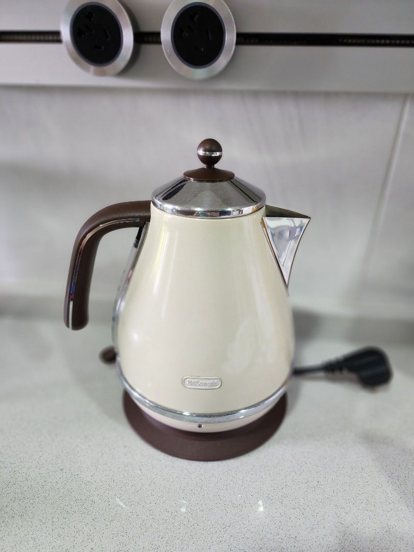 Delonghi kettle, TV & Home Appliances, Kitchen Appliances, Kettles