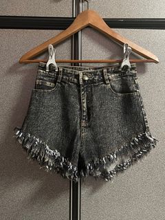 (Category: ) located in . Submitted by winnie (Listing ID 1207702582, Image 1). Description: .