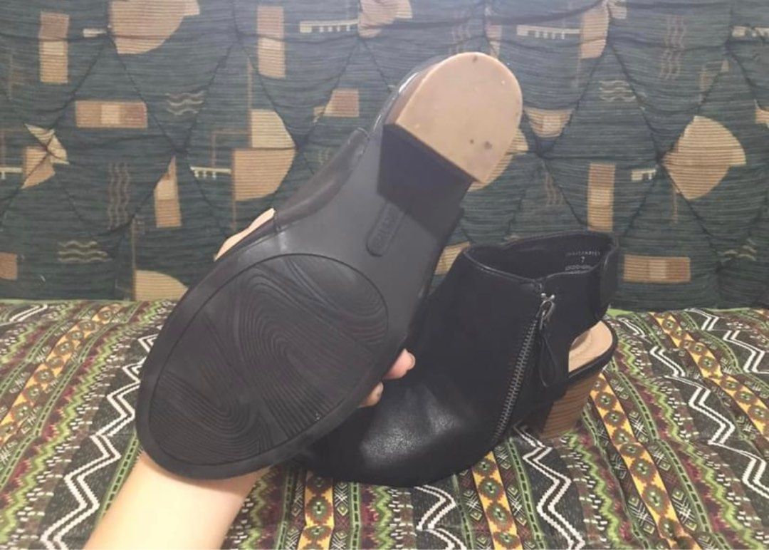 Cream 'Isa' heeled boots in leather Wandler - Vitkac Canada
