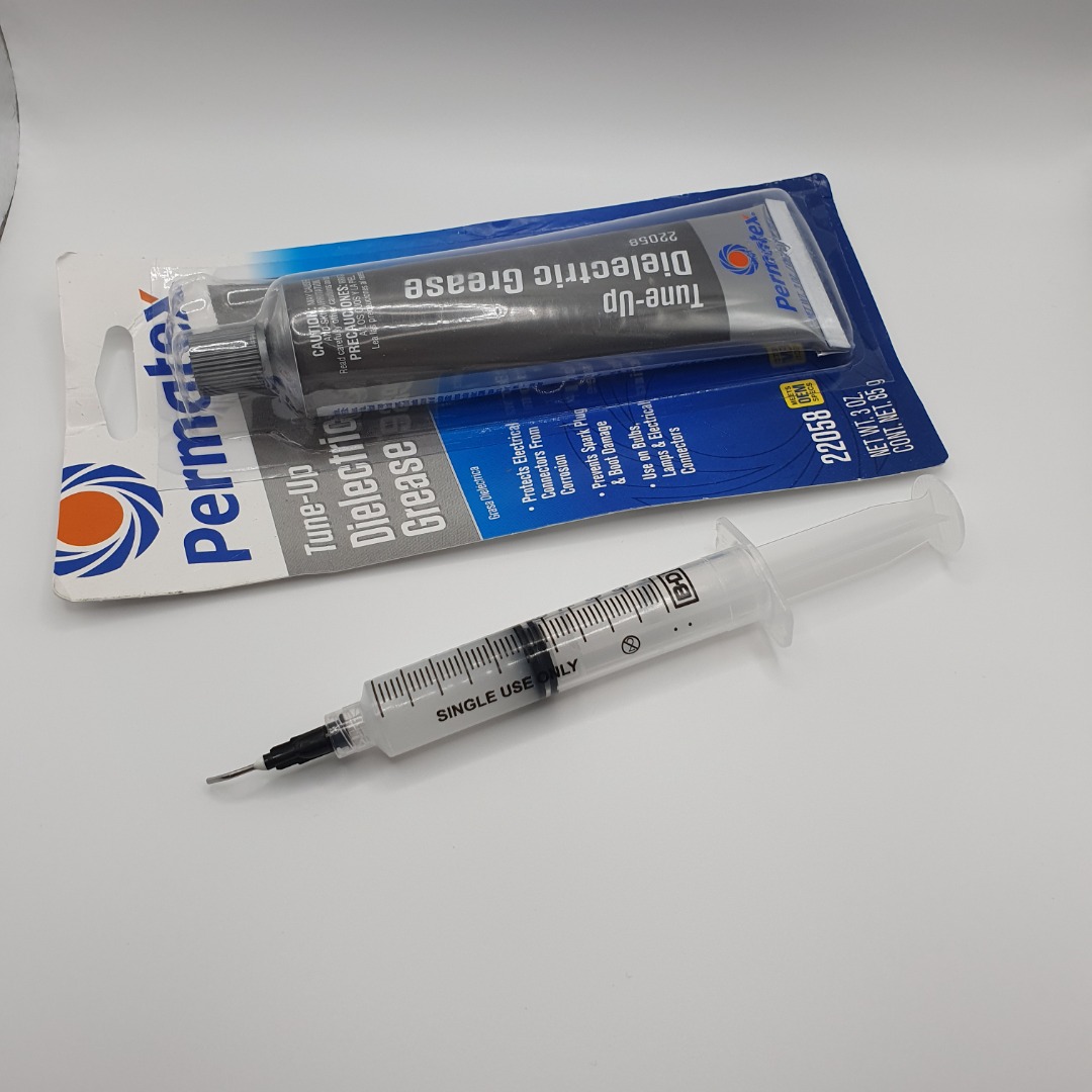 Dielectric grease Permatex 22058 Syringe with Metal Tip injection