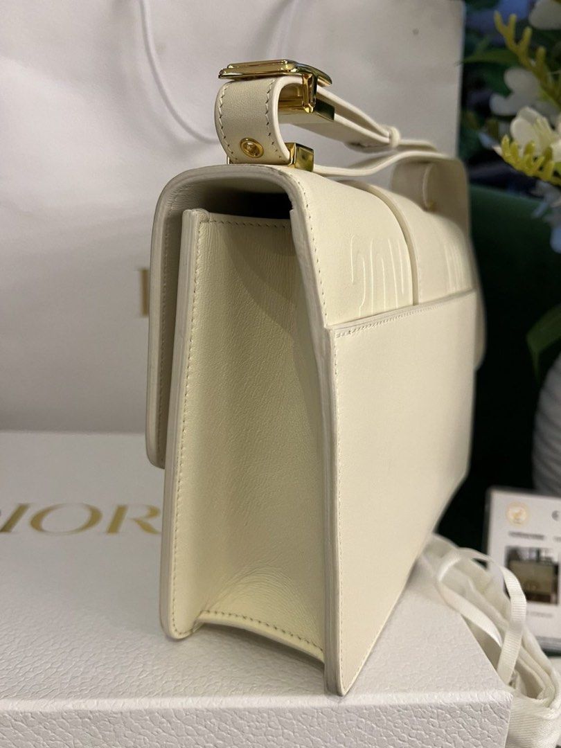 Dior Montaigne Off White. Made in Italy. With dustbag, box