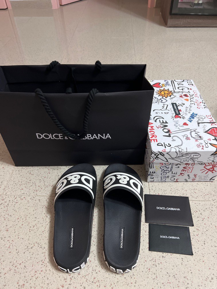 Dolce and discount gabbana pool slides