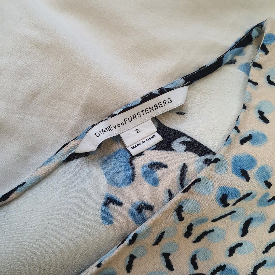 DVF top (Category: Blouses) located in Singapore. Submitted by micoair (Listing ID 1207729921, Image 2). Description: Purchased from Japan lightly used.
