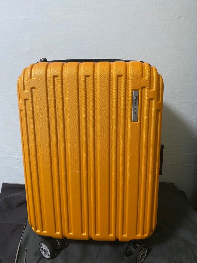 Eminent hand hotsell luggage