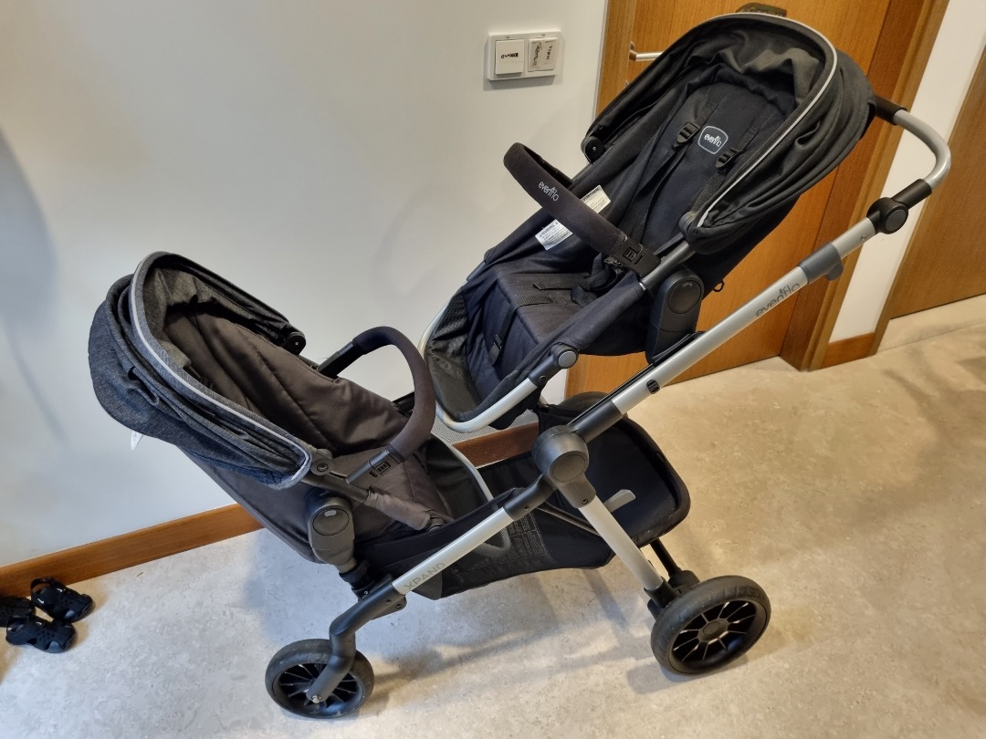 Evenflo Pivot Xpand Double Stroller, Babies & Kids, Going Out
