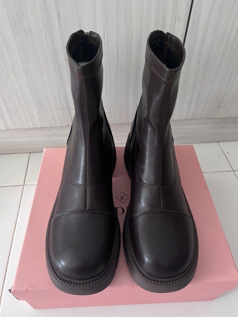 faux leather boots womens
