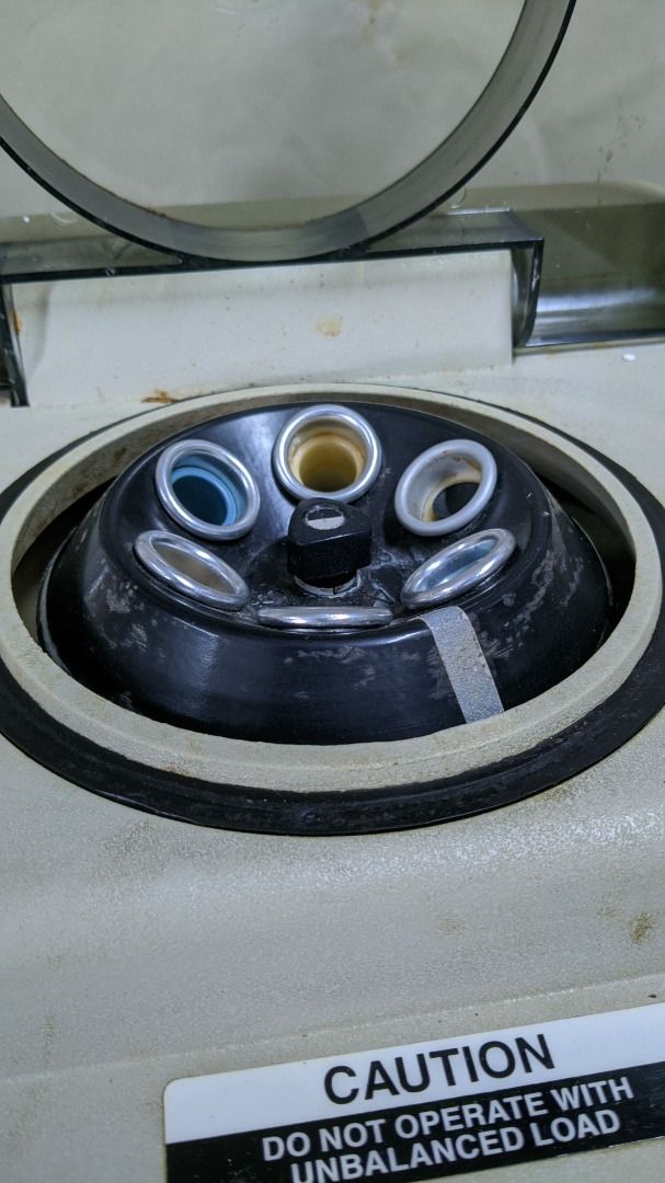 Hamilton Bell Vanguard V6500 (Category: Looking For) located in Quezon. Submitted by quezonmedsource (Listing ID 1207725108, Image 3). Description: Features Of Vanguard V6500 Centrifuge Hamilton Bell Vanguard V6500 has the most advanced design, featuring 60 minute timer, 6 aluminum shields, and 6 piece fixed angle rotor. It comes complete with removable line cord, maintenance-free brushless induction motor, integral aerosol and splash protection,