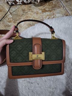 Handbag fashion green