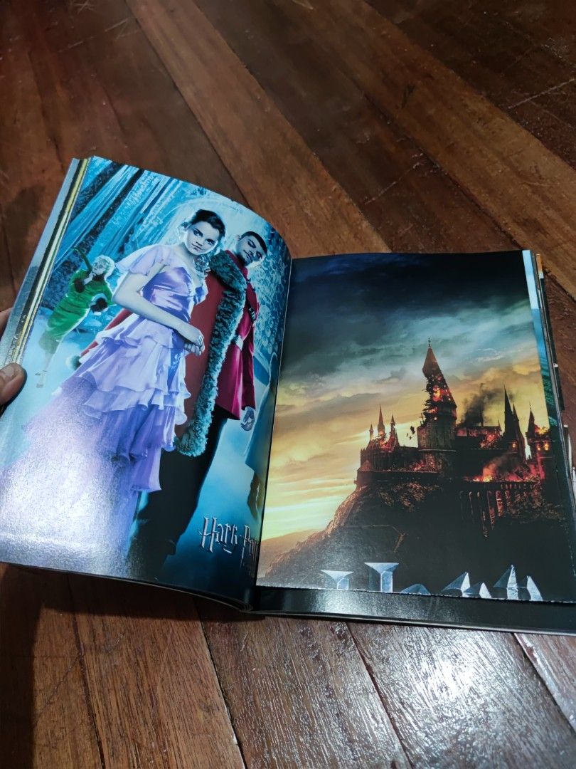Harry Potter Poster Book (Category: Storybooks) located in Manila. Submitted by famph (Listing ID 1207814106, Image 3). Description: Harry Potter Poster Book Ultimate Collector's Edition.