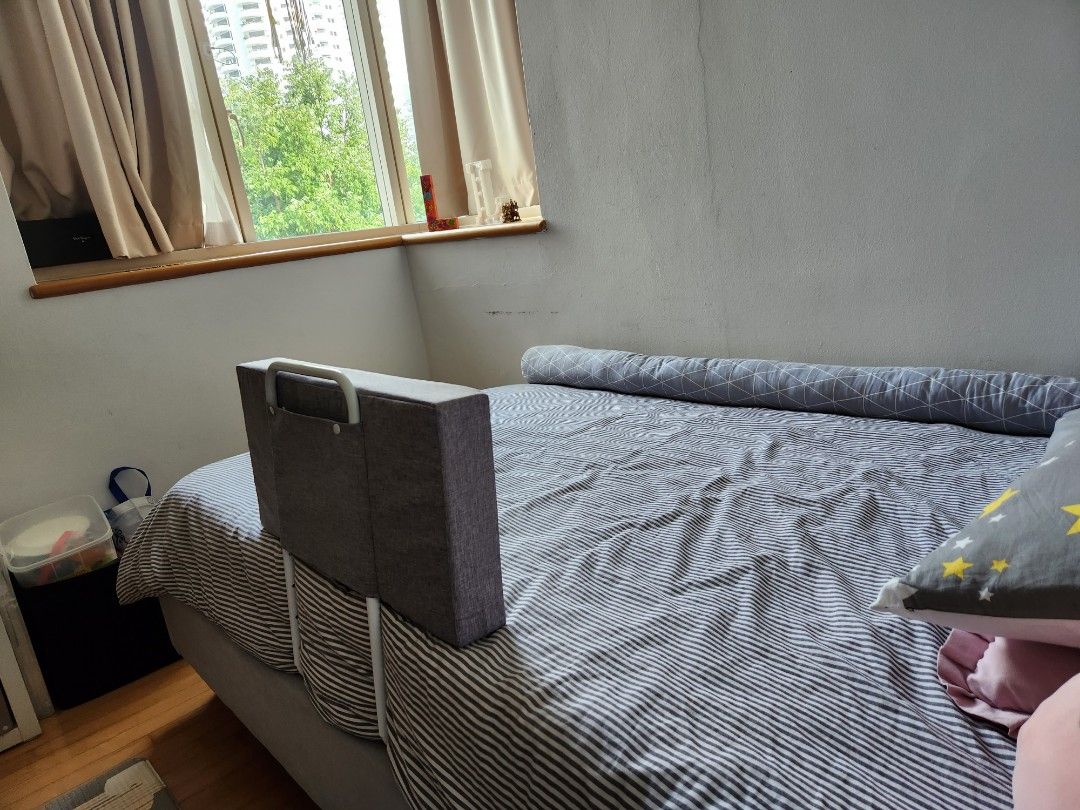 Height adjustable baby/toddler bed rail / guard, Babies & Kids, Baby