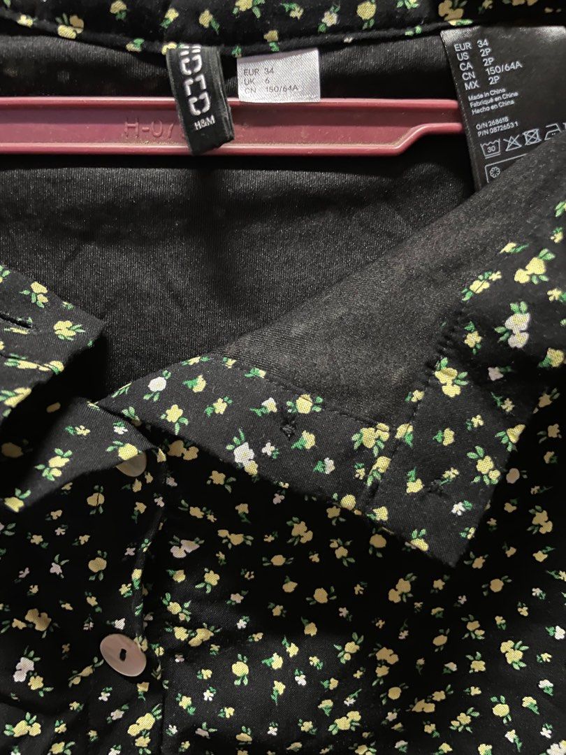 H&M Black Floral Skirt (Category: Skirts) located in Cebu City. Submitted by kd120 (Listing ID 1207766707, Image 3). Description: Pretty in actual 🥲 Wala nasul ob kay di na maigo Bought in Ayala Cebu H&M store .