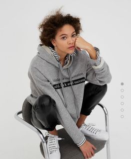 Hoodie Crop Pull and Bear Quotes