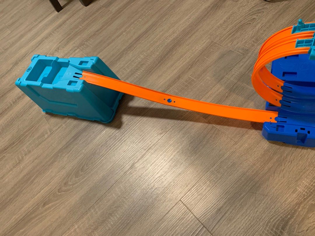 Hot Wheels Track Builder System Multi Loop Box Set Hobbies Toys hot-wheels-track-builder-system-multi-loop-box-set-hobbies-toys
