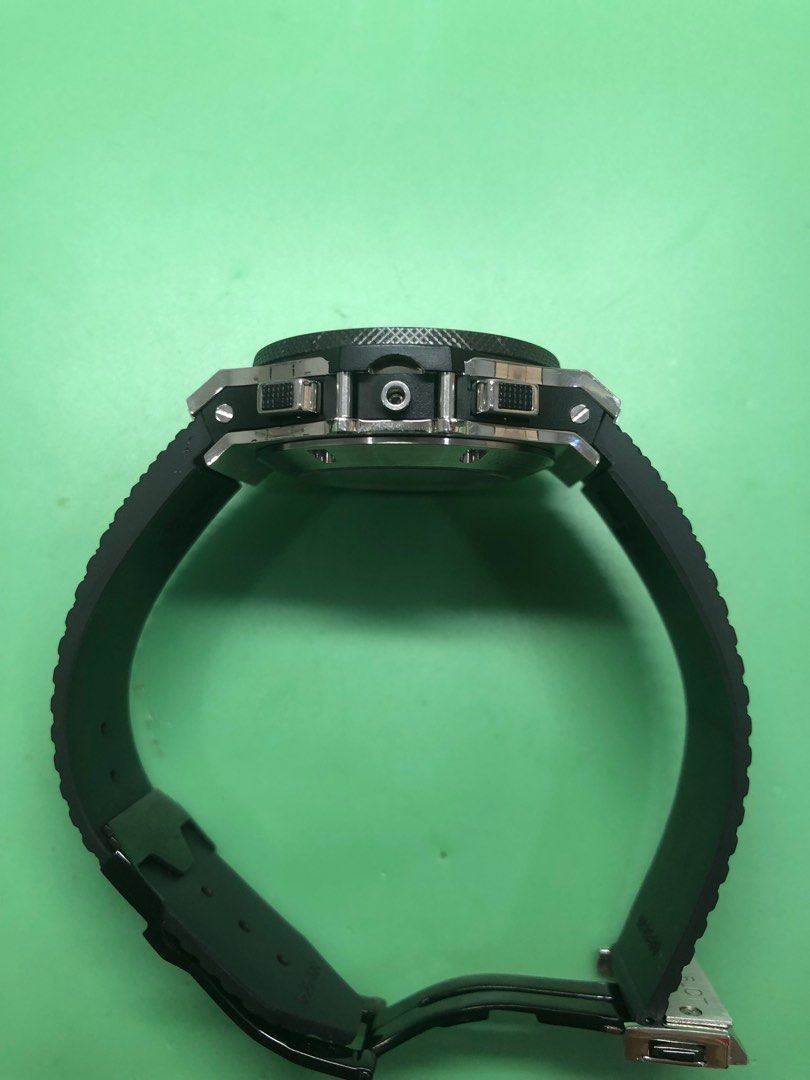 Hublot crown outlet