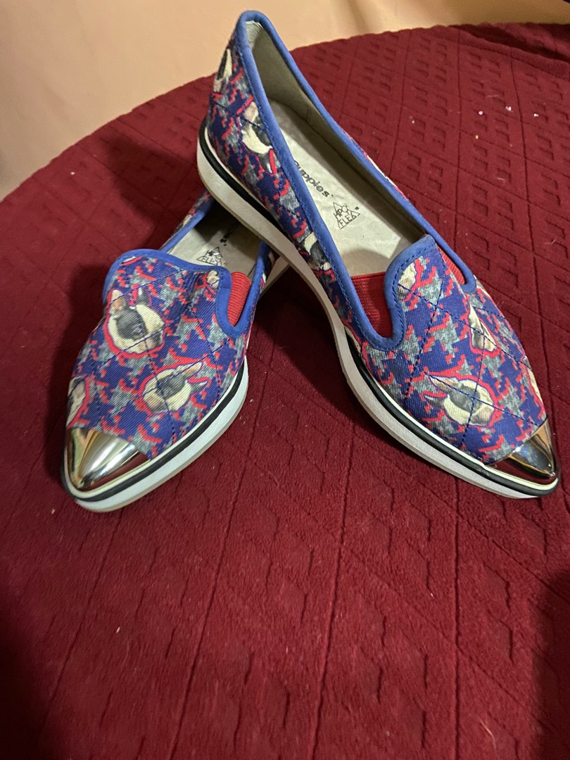 Hush puppies, Women's Fashion, Footwear, Flats & Sandals on Carousell