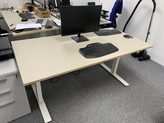 Ikea Skarsta desk (3 available)