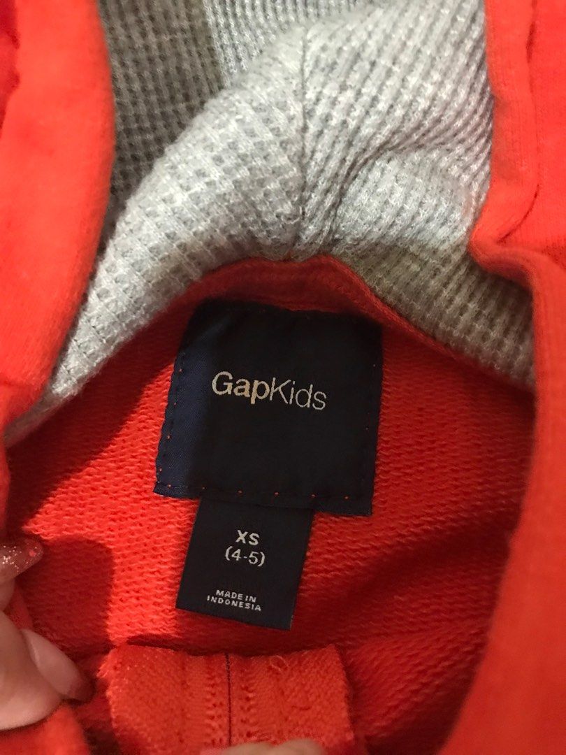 GAP JACKET FOR KIDS (Category: Babies & Kids Fashion) located in Antipolo. Submitted by random.findss (Listing ID 1207791605, Image 3). Description: - no tag - brandnew - RFS: wrong size - 4-5 years old.