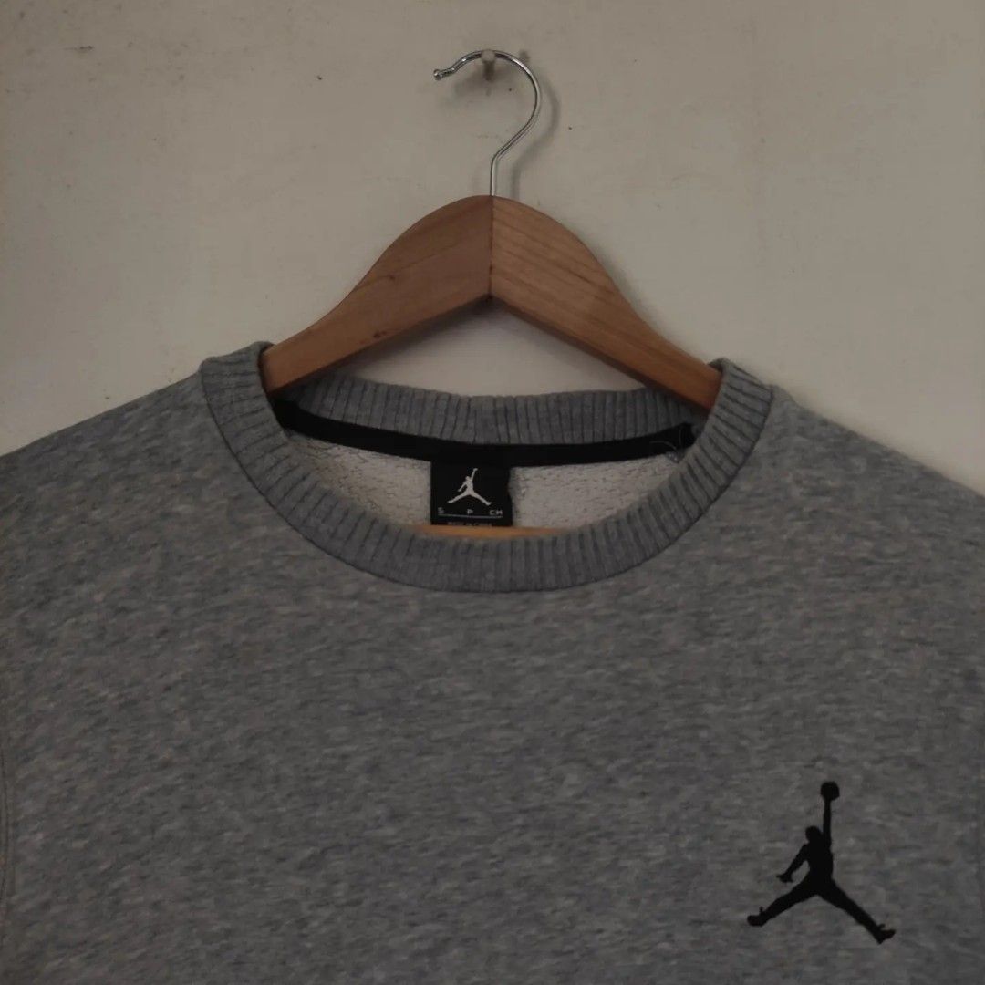 mens jordan sweater