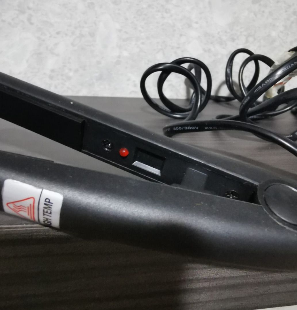 JOSE EBER MINI HAIR STRAIGHTENER, Beauty & Personal Care, Hair on Carousell