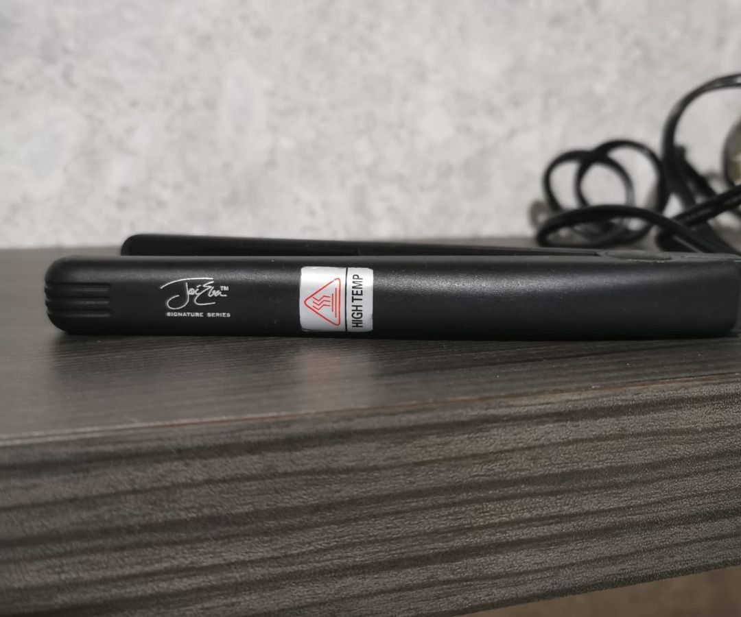 JOSE EBER MINI HAIR STRAIGHTENER, Beauty & Personal Care, Hair on Carousell