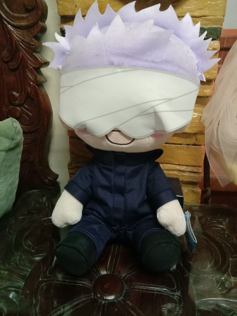 JUJUTSU KAESEN -SATORU GOJO PLUSH, BNWT, 14 INCHES, Hobbies & Toys ...