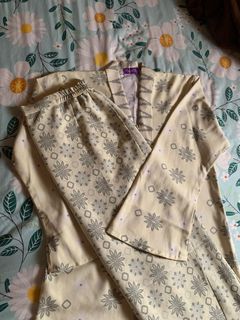 (Category: ) located in . Submitted by puddinglux (Listing ID 1207828699, Image 1). Description: .