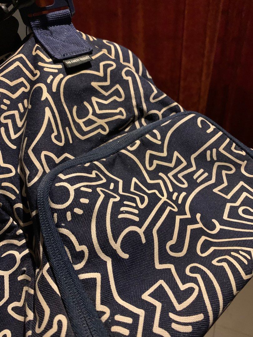 Herschel Supply X Keith Haring Novel Duffle Bag, Men's Fashion, Bags
